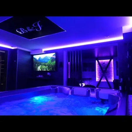 Loveroom Privatif Apartment